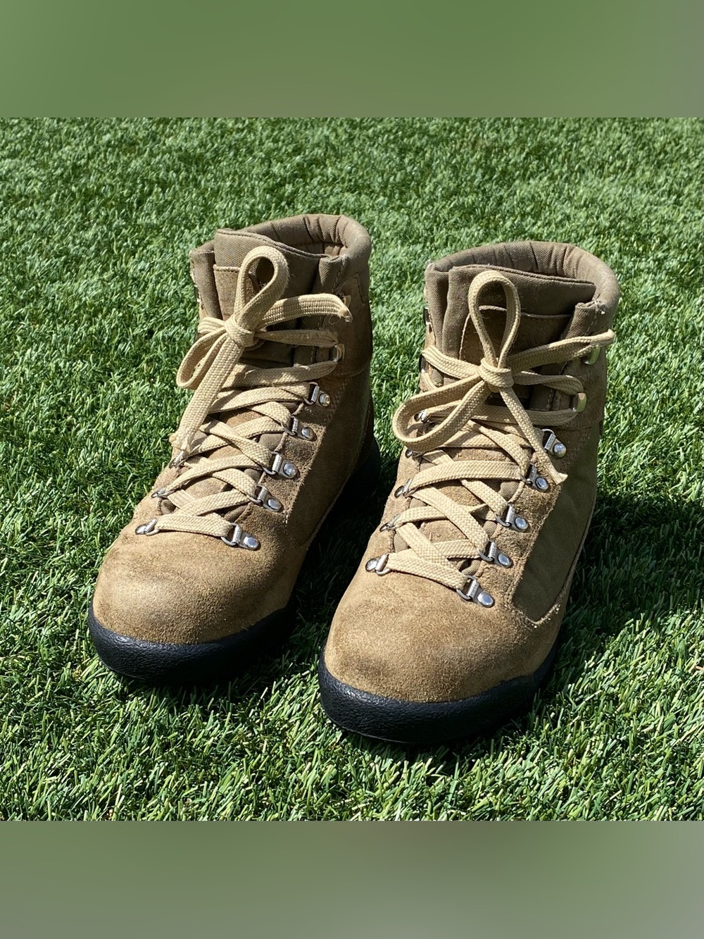 Army Of Darkness-Ash Williams - Asolo Super Scout Men's 6 Women’s 7 Hiking Boots